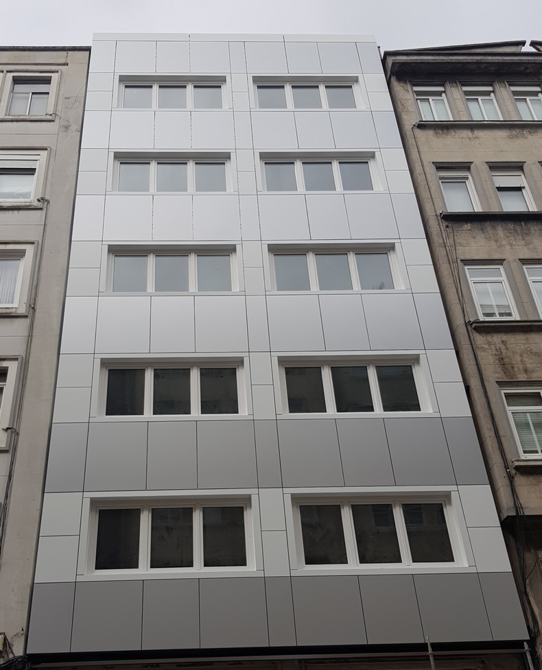 Imagen para cuerpo de noticia Rehabilitado edificio de viviendas en A Coruña con soluciones arquitectónicas de calidad LEMA STACBOND
