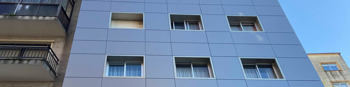 Imagen faldón Rehabilitadas ambas fachadas de este edificio en Pontevedra